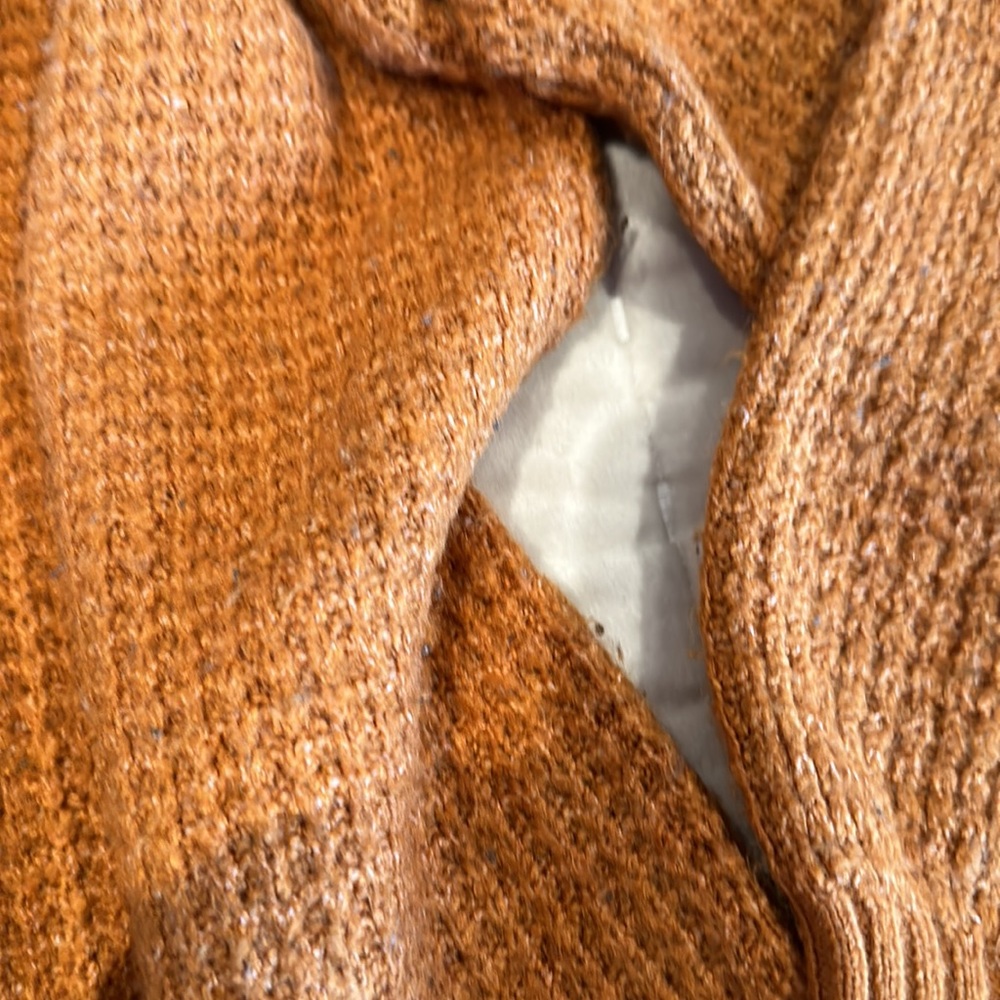 Rust sweater - Picture 2 of 3